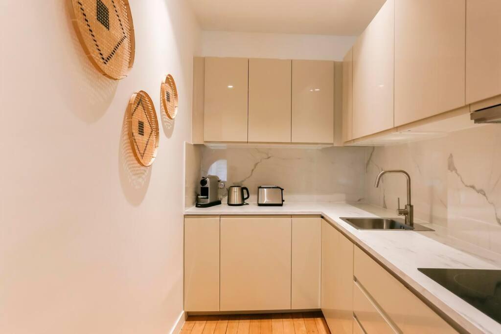 Modern 2 Bedrooms Near Louvre 파리 외부 사진